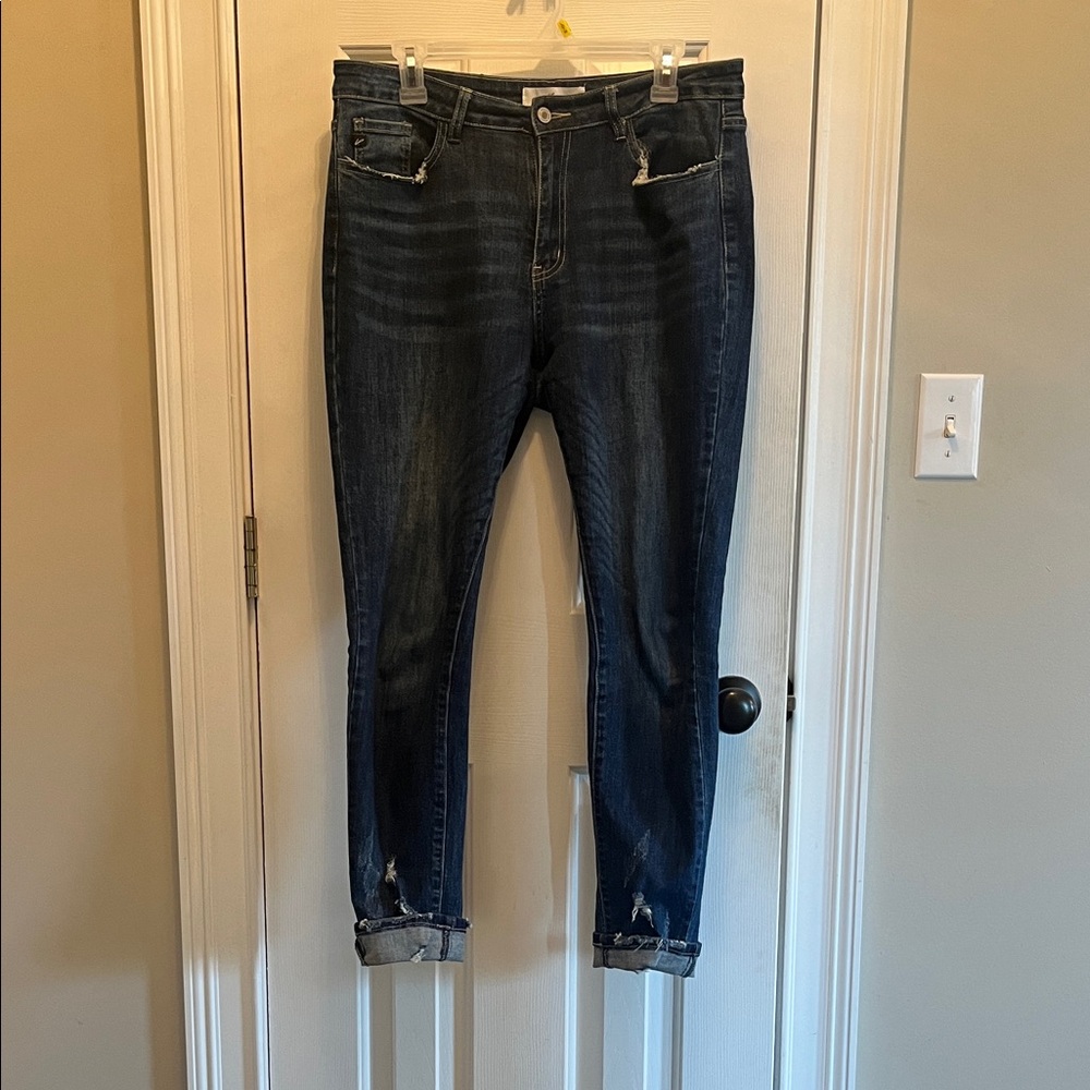 KanCan Women’s Cropped jeans